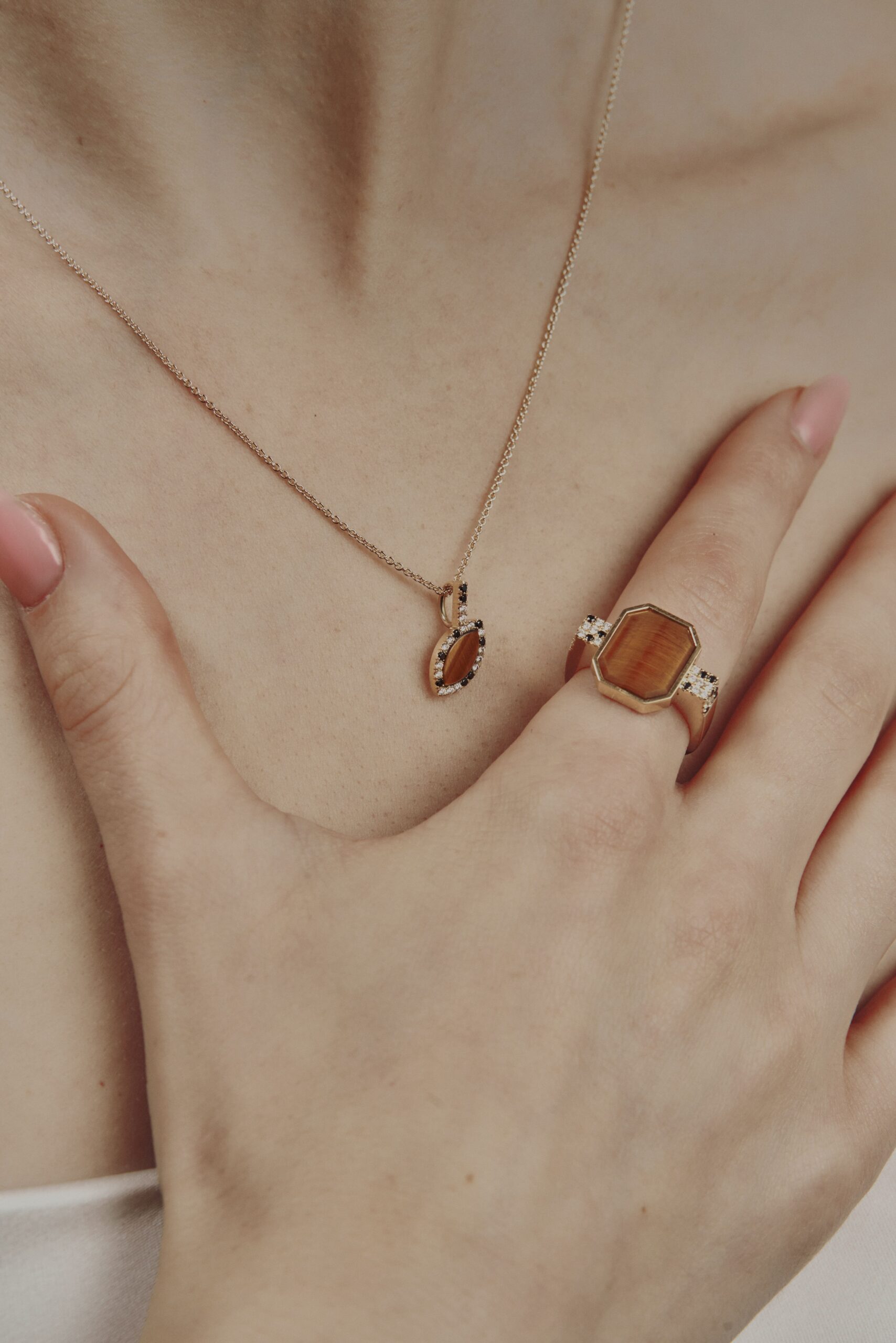Lookbook charms E&O_3-min